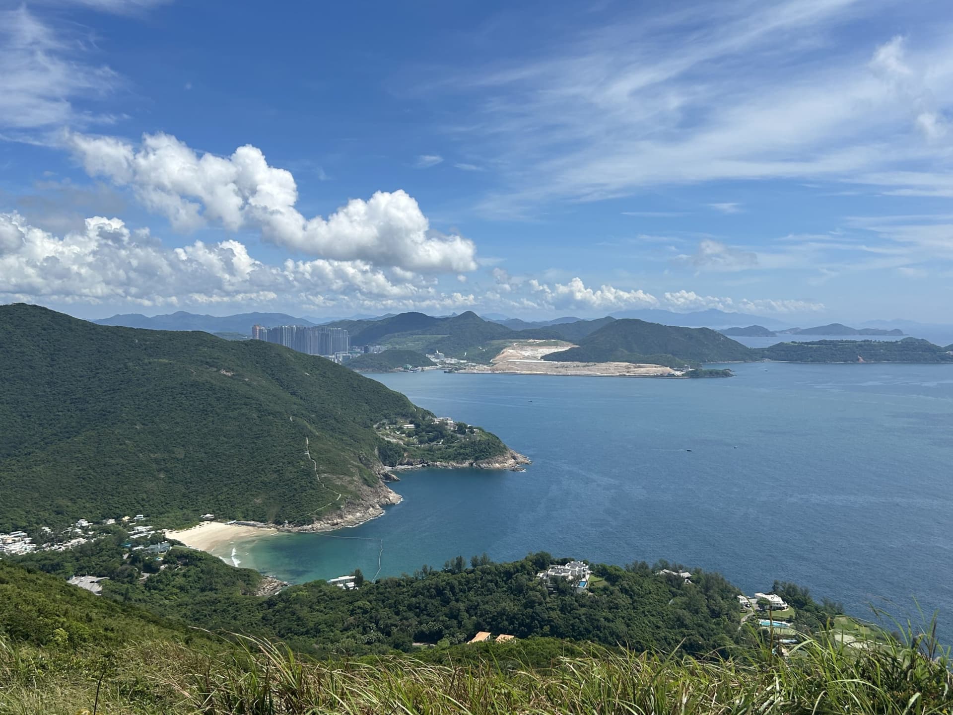 Dragon's Back Trail Hiking Tour - image 9